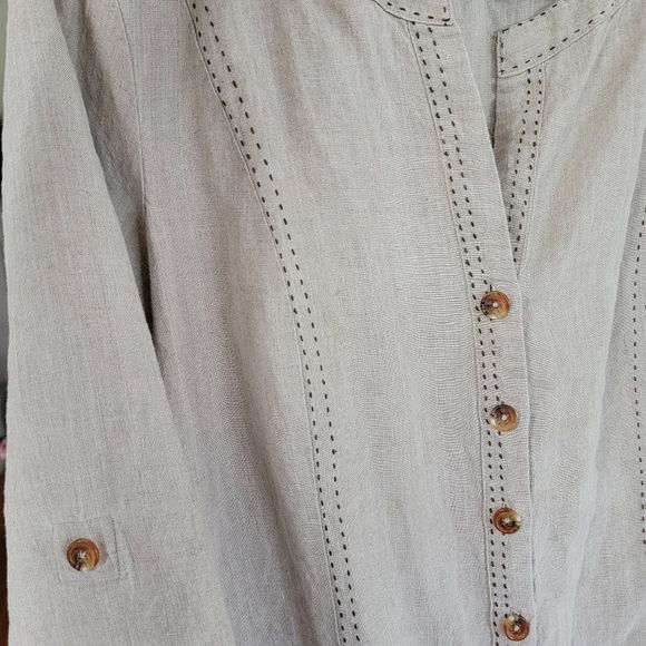 E-col-o-gie 100% Linen Button Down Top - Picture 10 of 15